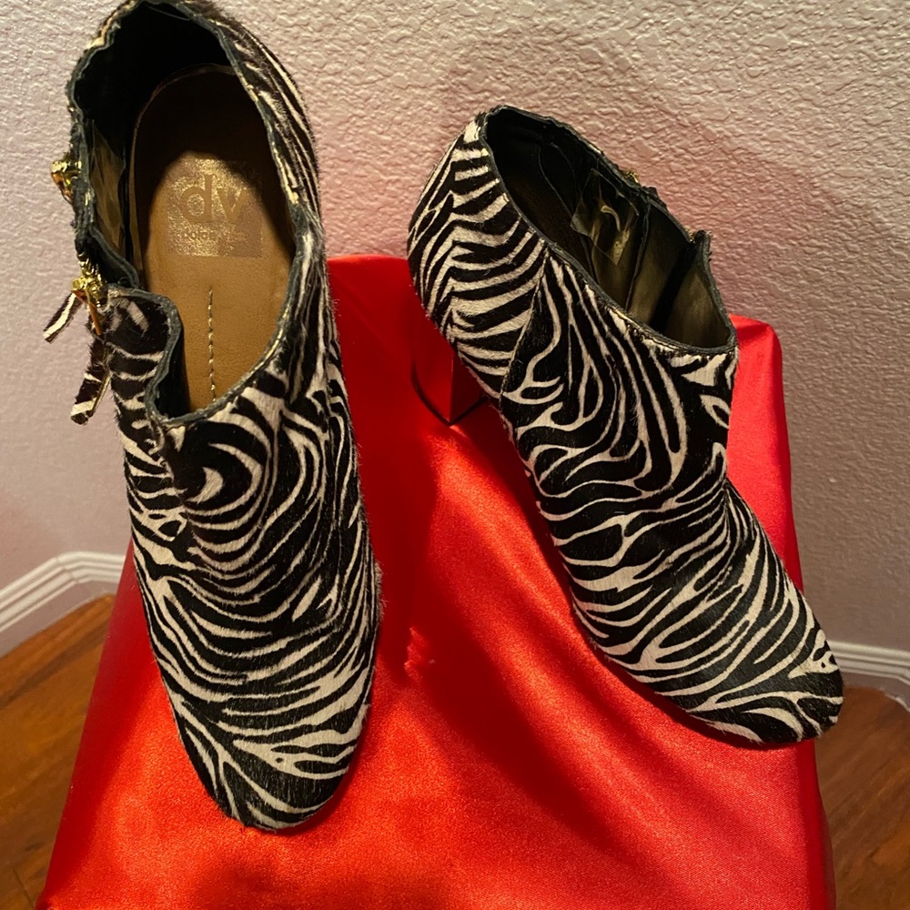 Dolce vita pony hair booties